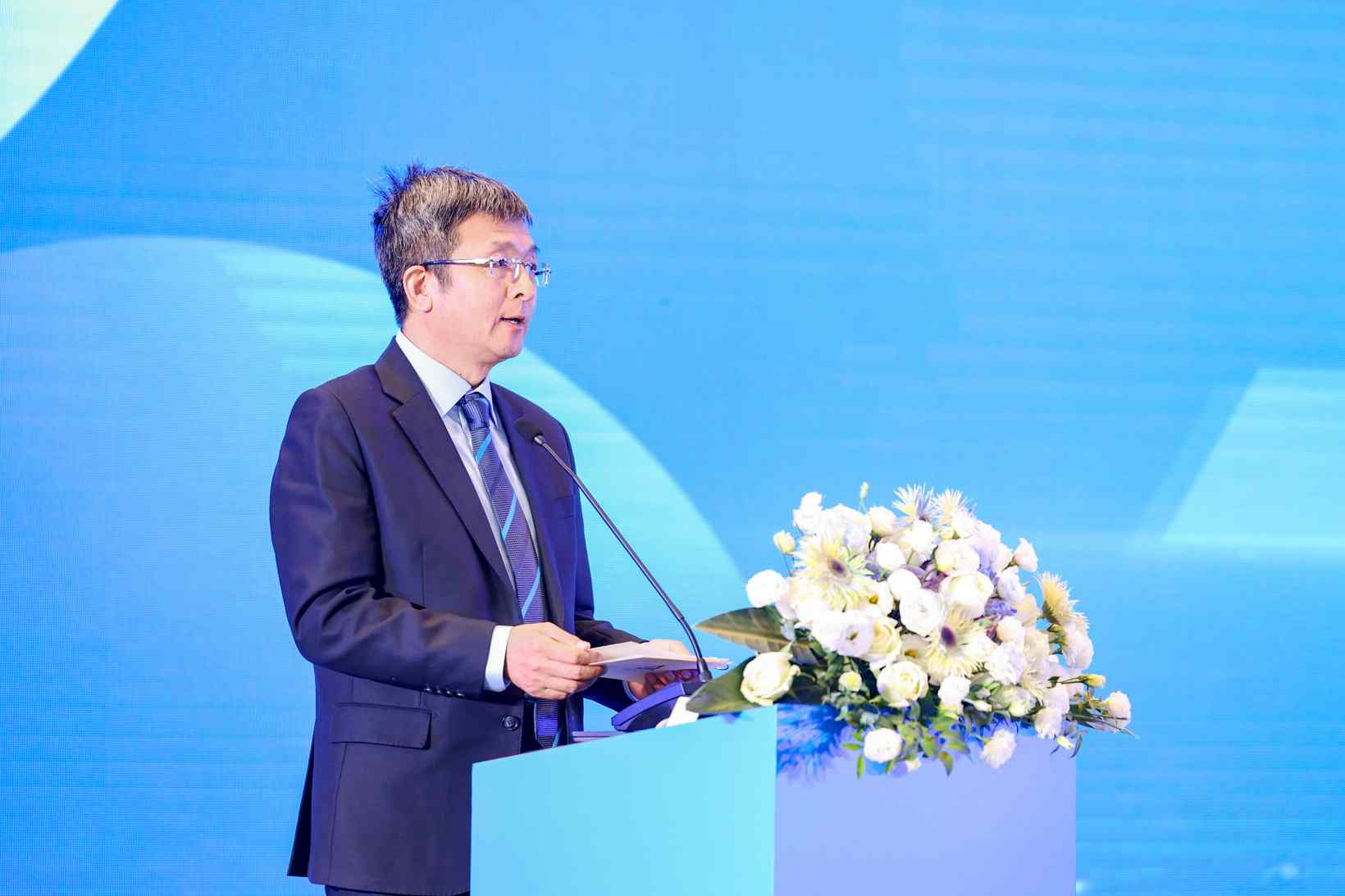 新能源出海峰会聚焦产能出海与国际化战略-金坦汽车资讯