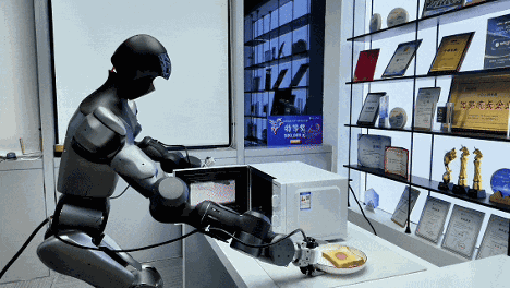 人形具身智能机器人实现规模化应用 新能源产线效率倍增-金坦汽车资讯