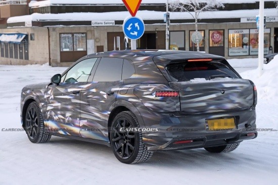 宾利第二款SUV谍照曝光 2026年发布纯电动车型-金坦汽车资讯