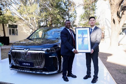 岚图梦想家交付赞比亚驻华使馆 成为官方工作用车-云溯流金坦汽车资讯