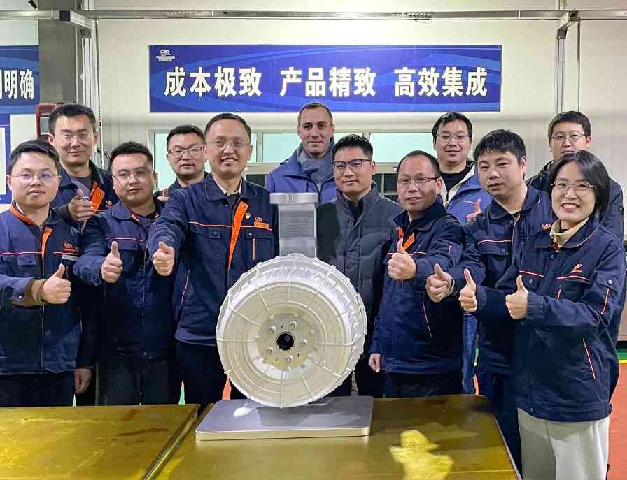 中国首台驱制一体化轮毂电机样机成功下线，峰值扭矩突破2300N·m-云溯流金坦汽车资讯