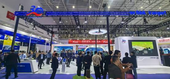 2025商用车展引领新能源转型与智能化升级-云溯流金坦汽车资讯