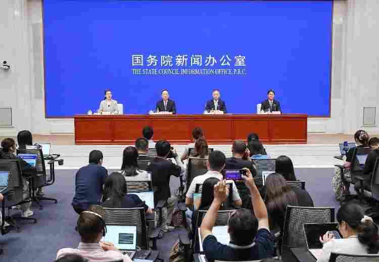 工信部推进新型工业化治理新能源汽车和光伏行业-金坦汽车资讯