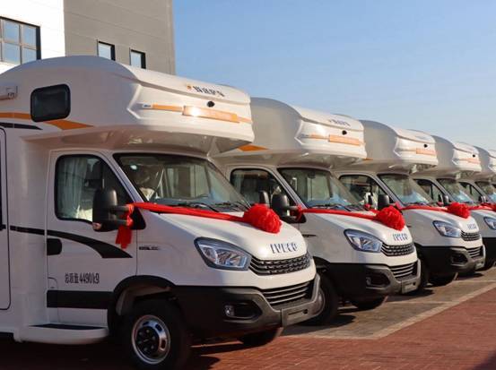 新年开门红 依维柯欧胜房车批量交付 新年开门红 依维柯欧胜房车批量交付