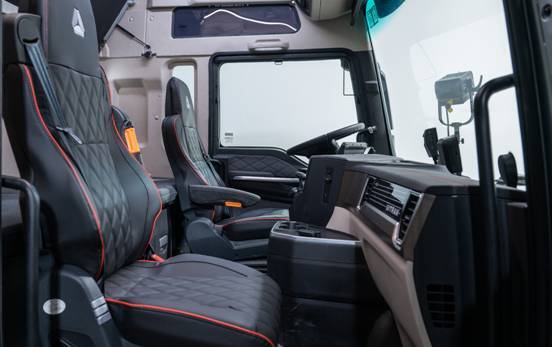 超强大件车性能全面升级,重塑运输新标准-金坦汽车资讯 超强大件车性能全面升级,重塑运输新标准-金坦汽车资讯