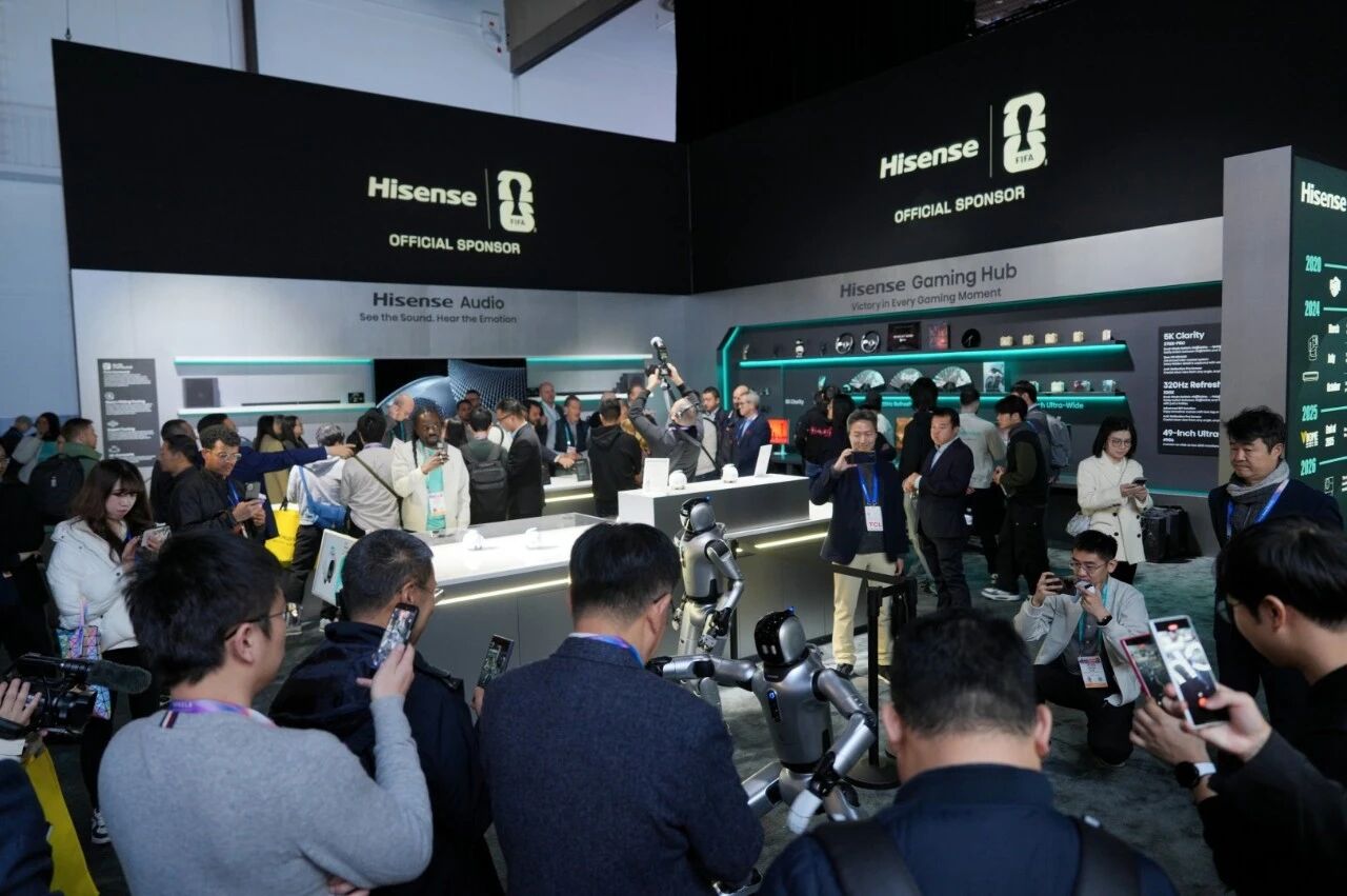 科技春晚变主场：中国机器人凭何“掀翻”全球赛道