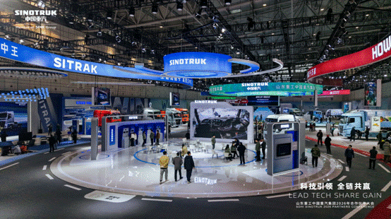 让卡车会思考：中国重汽"小重"1.0 重绘智能运输生态