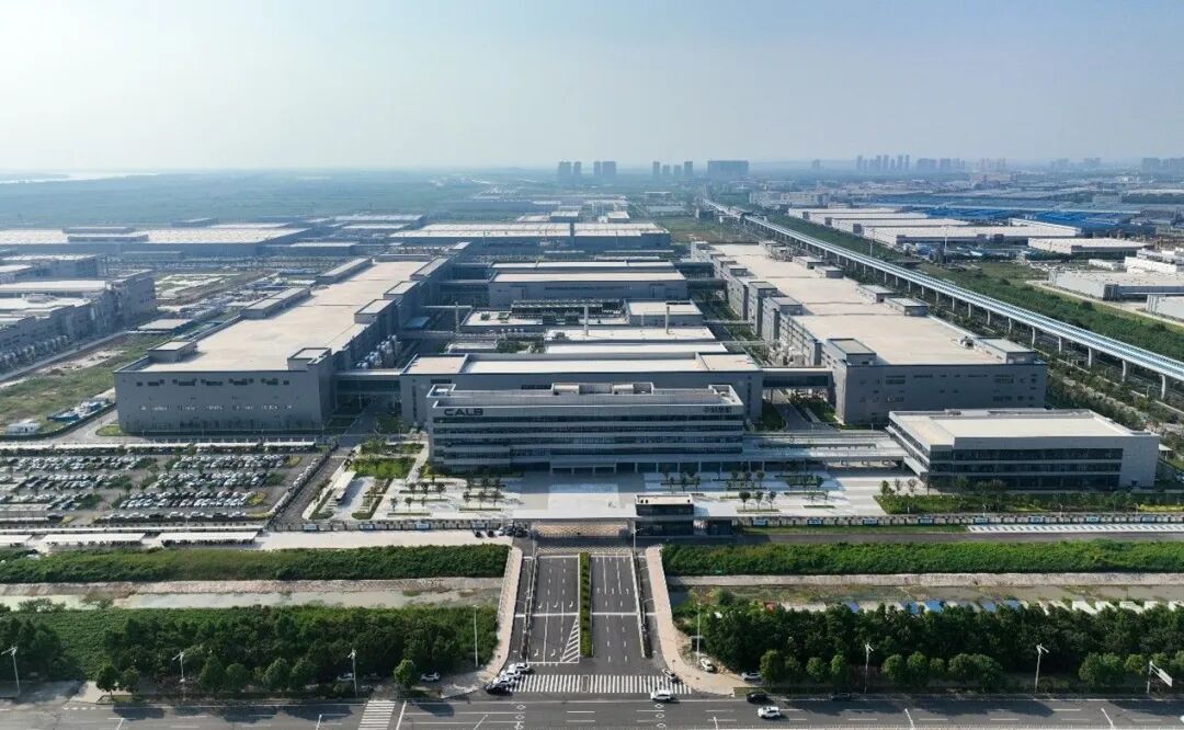 中创新航武汉基地产值破百亿，四期电池包项目2026年内投产