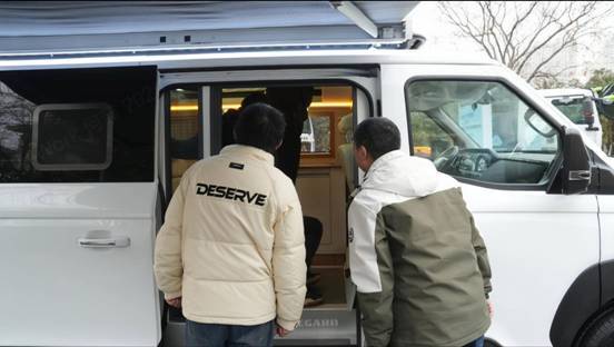 中国重汽专用车新品亮相,布局多元市场-金坦汽车资讯 中国重汽专用车新品亮相,布局多元市场-金坦汽车资讯