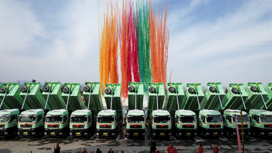 以品质赢信赖 中国重汽批量交付燃动首季 以品质赢信赖 中国重汽批量交付燃动首季