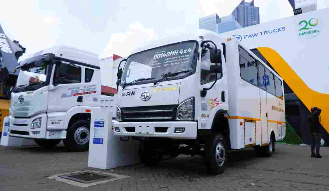 海外新开端!一汽解放印尼KD工厂首台产品正式下线 海外新开端!一汽解放印尼KD工厂首台产品正式下线