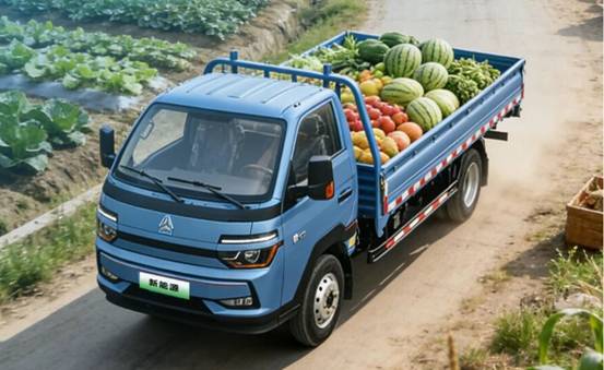 多拉快跑 省出真金白银 中国重汽HOWO小将新能源一车全能 多拉快跑 省出真金白银 中国重汽HOWO小将新能源一车全能