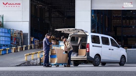 售价6.98万元起 五菱荣光纯电版正式上市 售价6.98万元起 五菱荣光纯电版正式上市