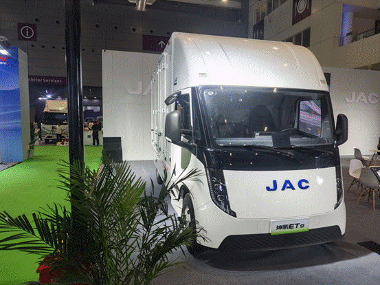 聚焦新能源与智能化 江淮1卡携新产品亮相深圳国际商用车展