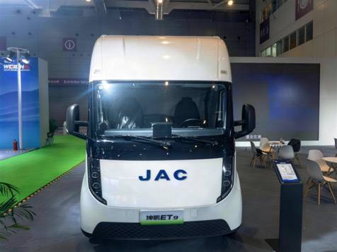 硬核实力备受关注 坤鹏ET9亮相2026深圳国际商用车展