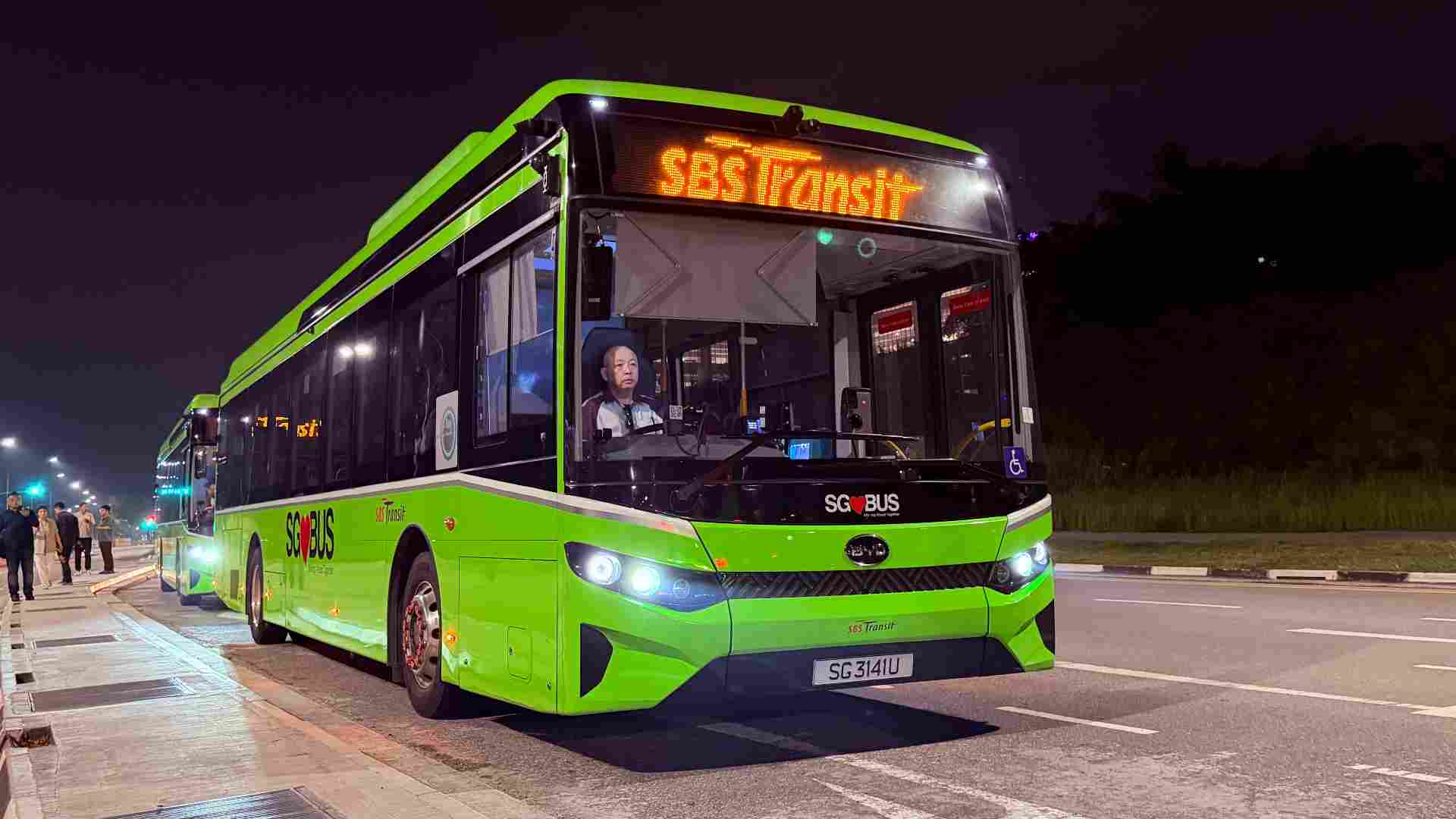 比亚迪包揽新加坡多项销量冠军，助力当地全面电动化